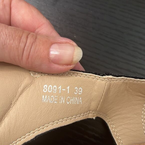 Women's Vianys Black Adjustable Sandals - Size 39 - US Size 8 - Picture 5 of 9